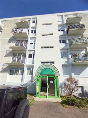 appartement à la vente -   86100  CHATELLERAULT, surface 59 m2 vente appartement - APR737666